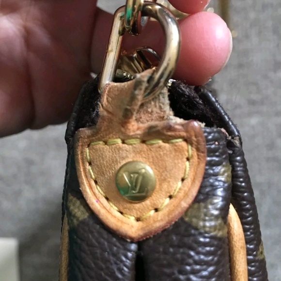 Louis Vuitton Eva Clutch - Picture 7 of 8